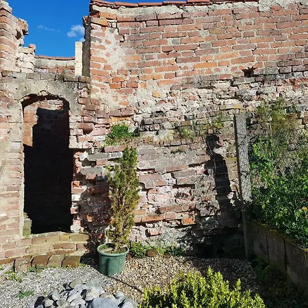 Ehemalige Schmiede -dormitorium- *